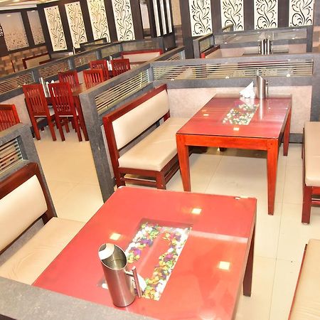 Готель Bright Palace Restaurant And Residency Шімоґа Екстер'єр фото